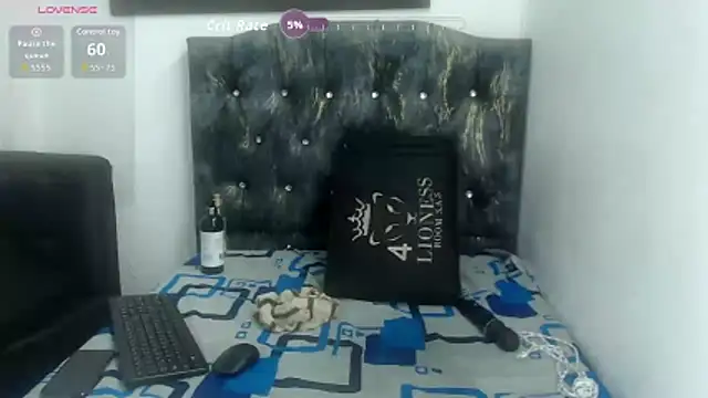 pether_hairy webcam