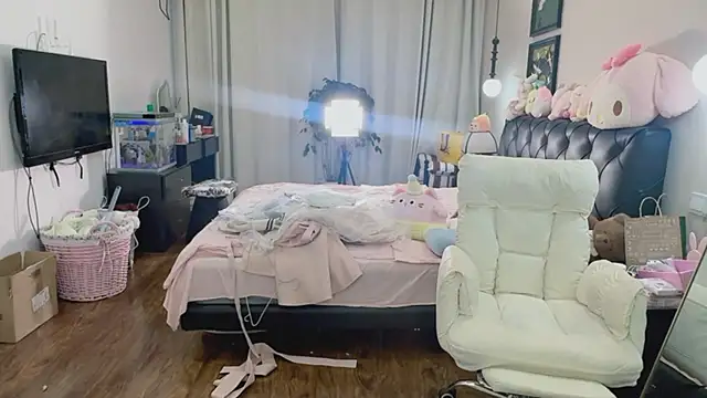 Evacute-top webcam