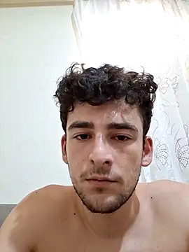 Yasinyasin7 webcam