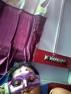 aarti03fb webcam