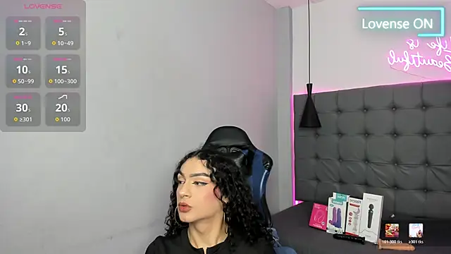 scarletcherry18 webcam