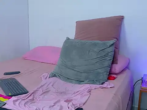 skoook_gray_ webcam