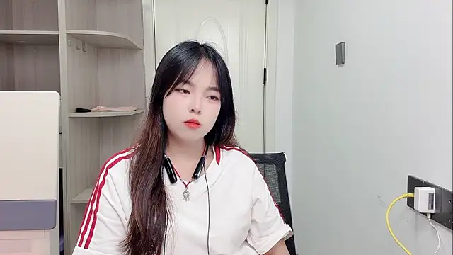hellokiki99 webcam