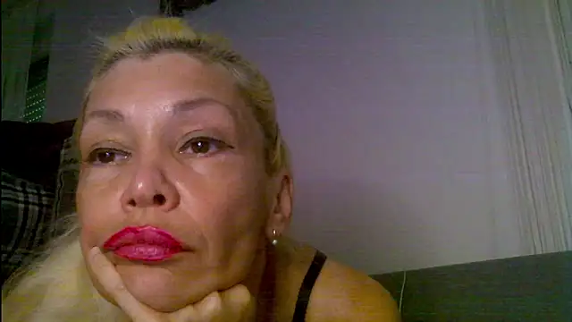 EvaaMina webcam