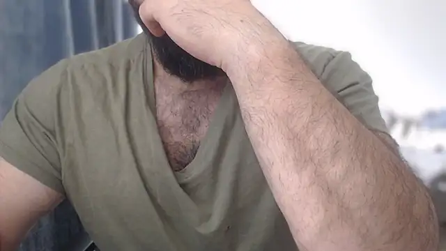 hugemachohandsome webcam