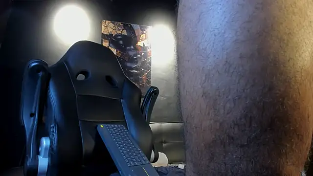 Big_furry_bear13 webcam