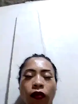 YourHotMenxie18 webcam