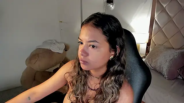 dulce_lyraa1 webcam