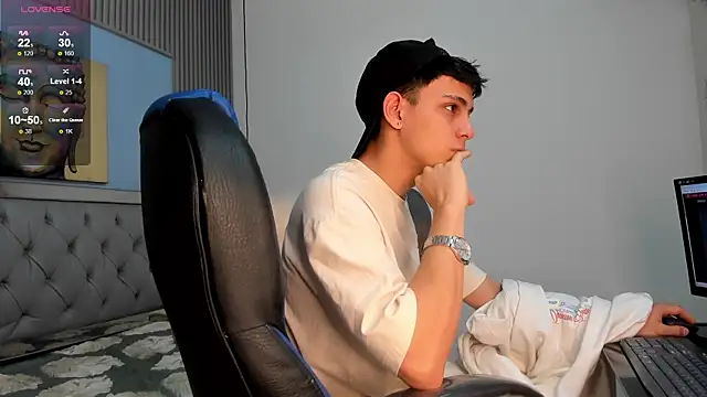 Ethanx18_ webcam