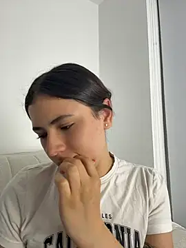 EmilyCxx webcam