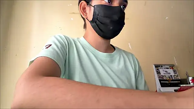 yuna_luxy webcam