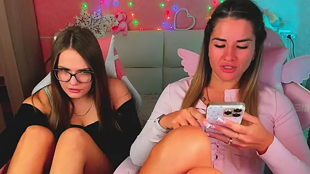 hotty_girls_here webcam