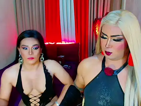 Wildest_Slave_Huntress webcam