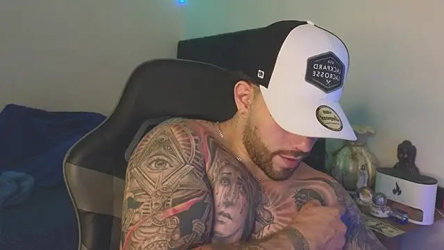 Ades_Lowe webcam