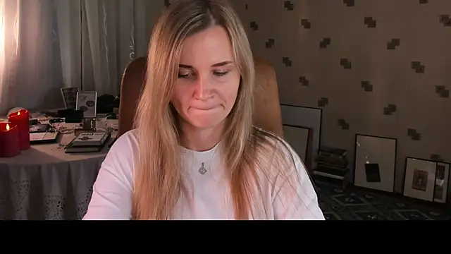 MiaSparkes webcam