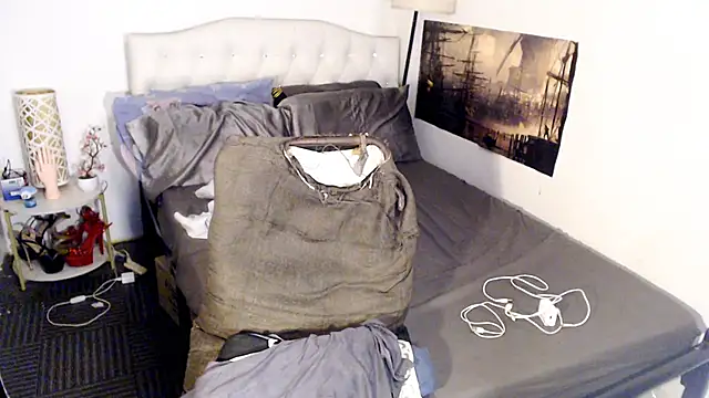 NinaDOM4CUM webcam