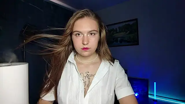 DainaCampagnini webcam