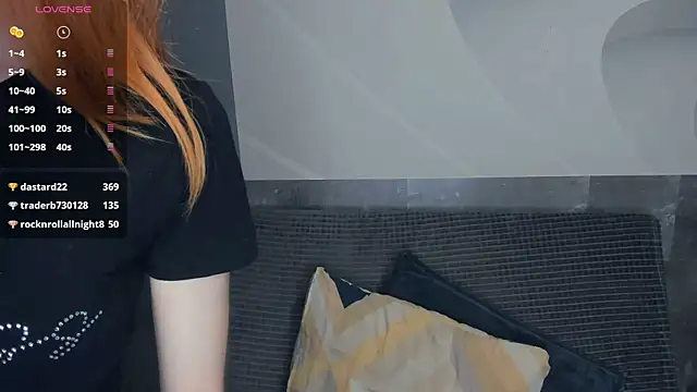 TarynPalek live sex cam