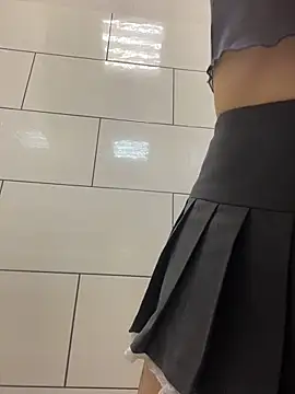 holly_play (F young) - moan naughty in front of staff in cafe