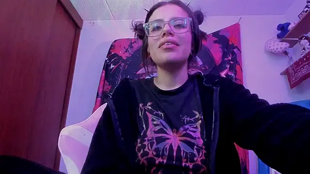 Lucyfx666 webcam