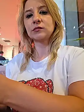 KaylinJan webcam