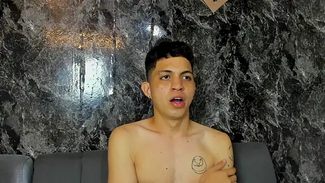 cameron_lux77 webcam