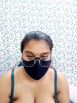 Watch Jasmine_jaaan live on EroticFlix - High definition streams