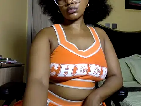 BOOTY_BANGERxxx live cam on StripChat
