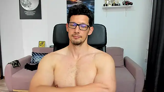 BrutusK08 live sex cam
