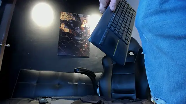 Big_furry_bear13 webcam