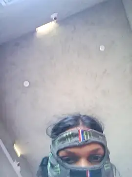 HotSexyBoudi webcam