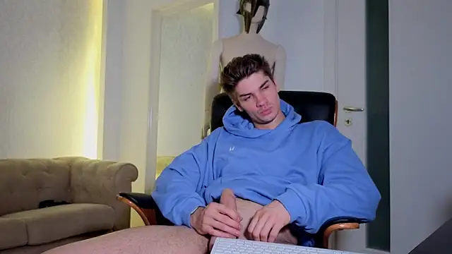 MaxKaiden webcam
