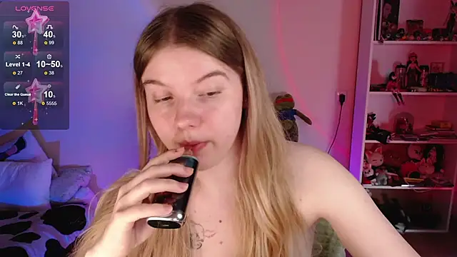 Strawberry_juli webcam