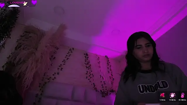 AlondraSoomer webcam
