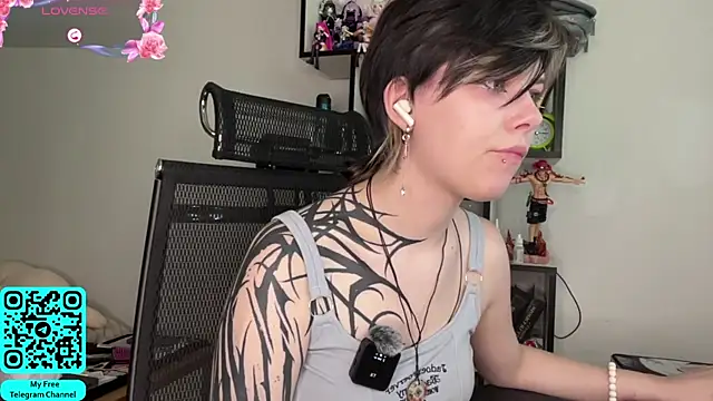 MadalynNosel webcam