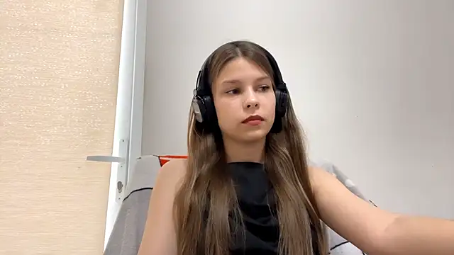 SerafinaAreizaga webcam
