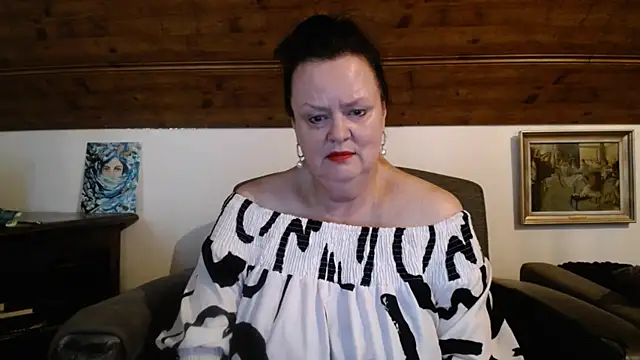 TiffanyMature webcam