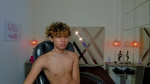 Anyelo_Twink webcam