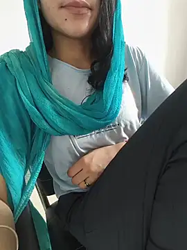 zoya_baby_ webcam