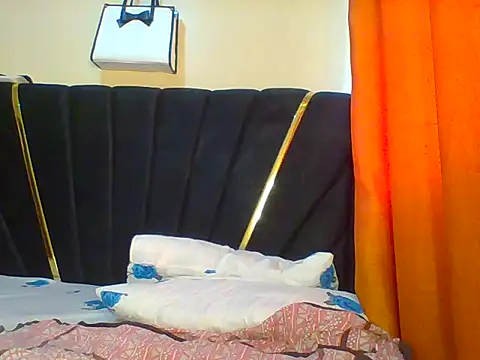 petite_cuteass webcam