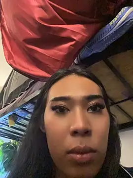 hugecock_tamira webcam