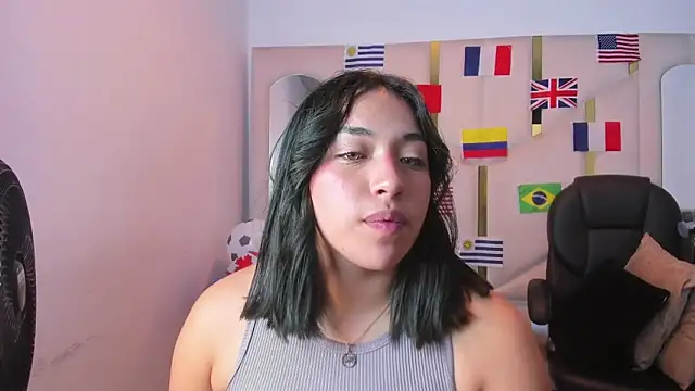 Watch IsabellRodriguez18 live on EroticFlix - High definition streams