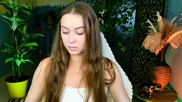 Watch ArielSykes live on EroticFlix - High definition streams