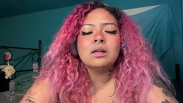Watch chilepinaaa live on EroticFlix - High definition streams