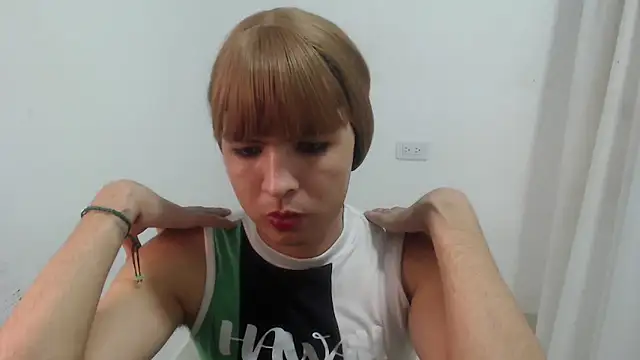 estefania224 webcam