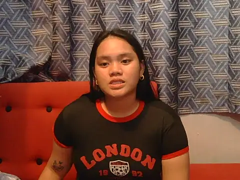 prettykrysgirl webcam