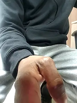 RETURNOFTPNUTS webcam