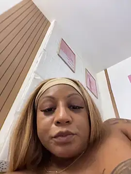 BabyFannyxx webcam