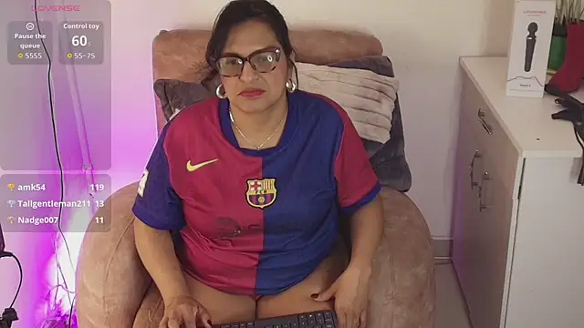 Angelabrowm webcam