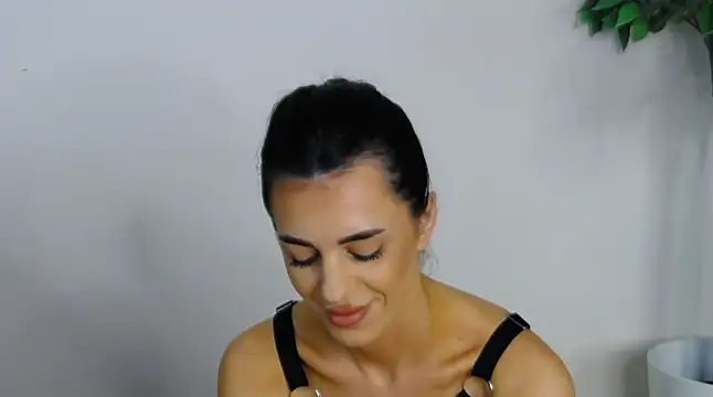 IvyLustt webcam